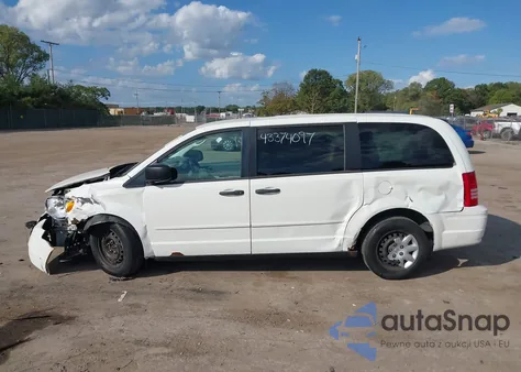 2008 Chrysler Town & Country Lx из США, поврежденный, VIN 2A8HR44H28R834555